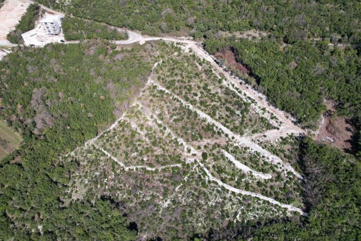 Zemljište 3542m² u Višnjevu, Kotor