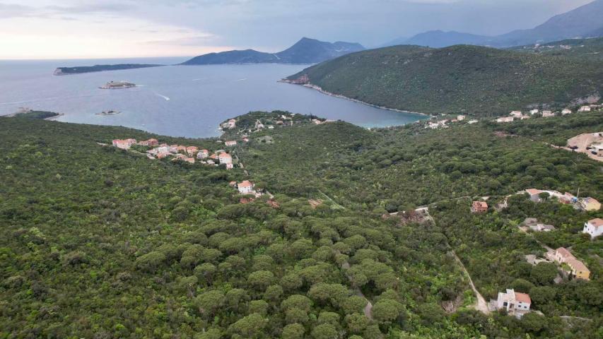 Plac 1,046m2 sa panoramskim pogledom na more u naselju Mirište (Žanjice), Opstina Herceg Novi