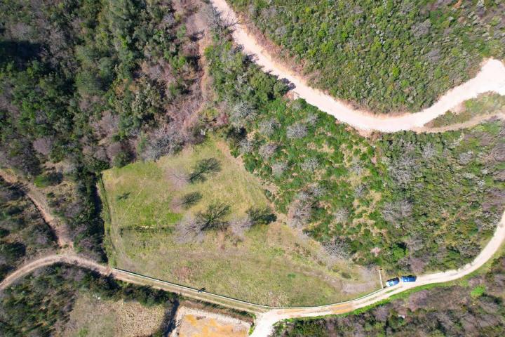 Prodaja urbanizovanog zemljišta 4.380 m² – Radanovići, Kotor (Odlična lokacija blizu Jadranske magis
