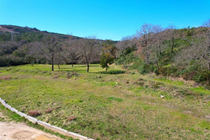 Prodaja urbanizovanog zemljišta 4.380 m² – Radanovići, Kotor (Odlična lokacija blizu Jadranske magis