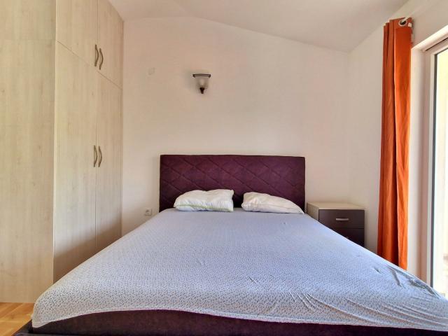 Ekskluzivna vila sa bazenom u Zagori, opština Kotor