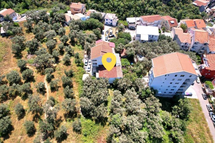 Kuća na prodaju, samo 150m od hotela Queen u Bečićima - Površine 165m2