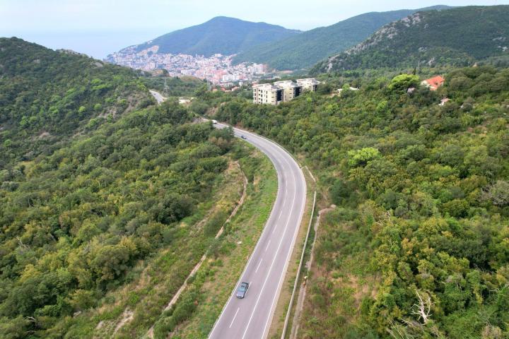 Zemljiste 20000m2 Markovici, Budva