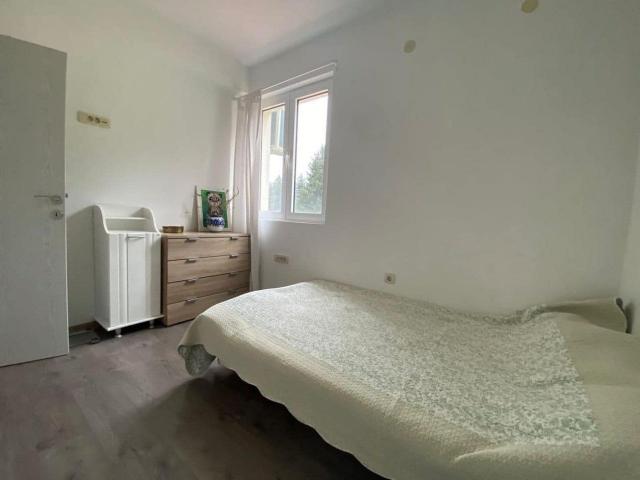 Prodaja trosobnog duplex stana 100m² sa panoramskim pogledom na more – Baošići, Herceg Novi