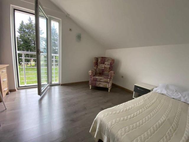 Prodaja trosobnog duplex stana 100m² sa panoramskim pogledom na more – Baošići, Herceg Novi