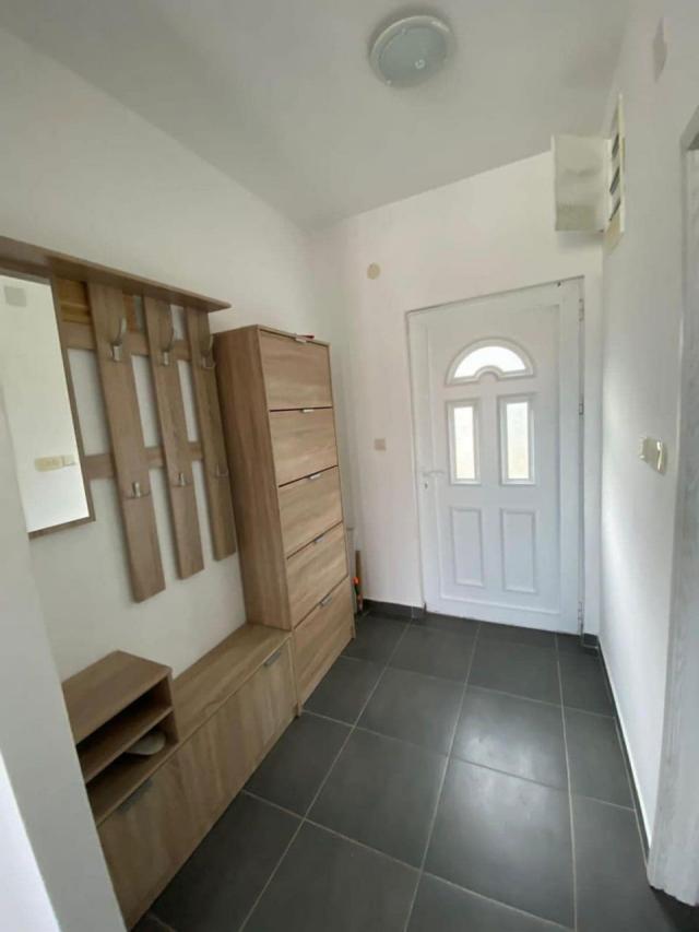 Prodaja trosobnog duplex stana 100m² sa panoramskim pogledom na more – Baošići, Herceg Novi