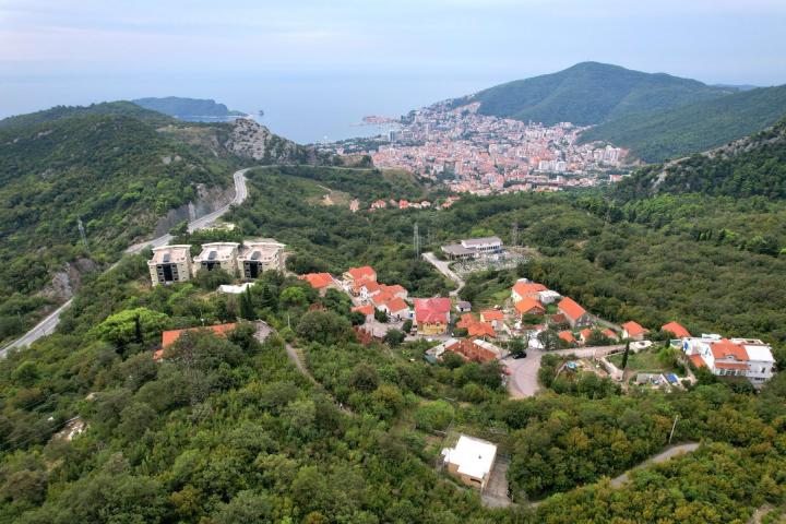 Urbanizovan plac 7708m2 Markovici, Budva