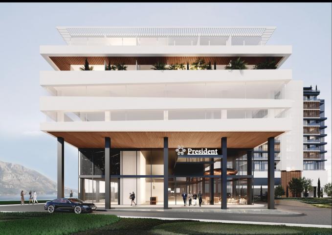 Dvosoban stan 134.55m2 u novom Hotelsko apartmanskom kompleksu na prvoj liniji do mora u Budvi