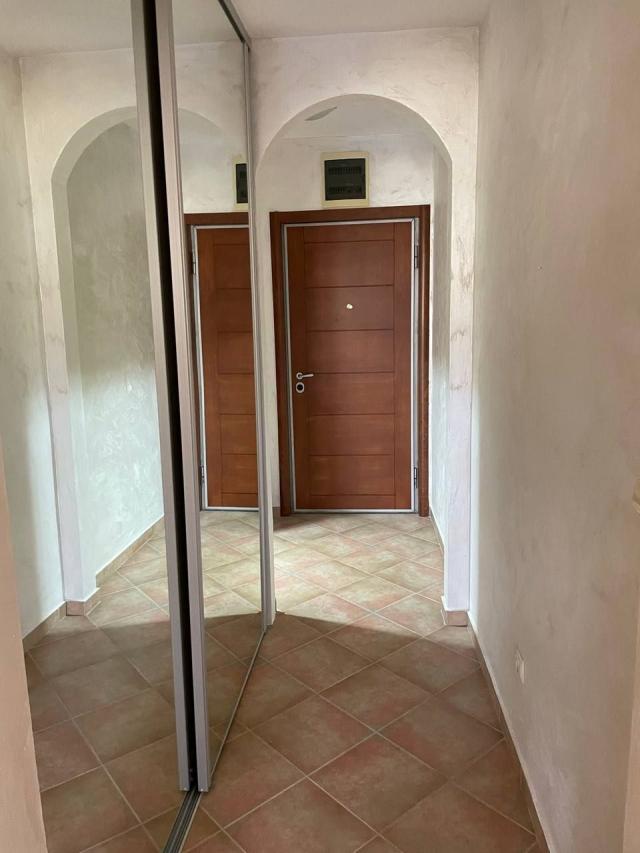 Prodaja jednosobnog stana 53 m² – Pržno, 100 m od mora