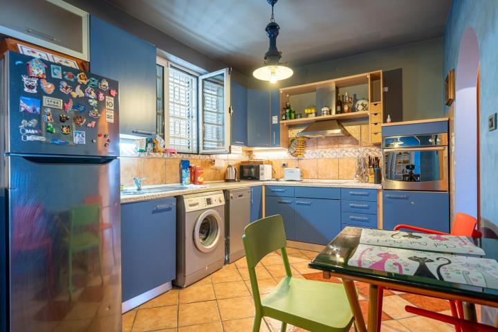 Dupleks apartman sa pogledom na more u centru Budve