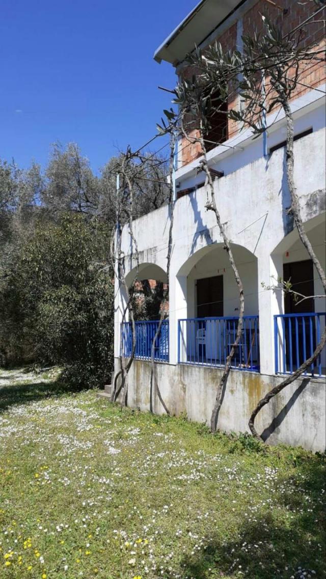 Dve kuće s pogledom na more Kamenovo, Budva
