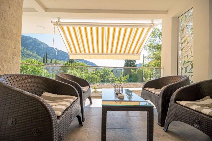 Kuća 100m2 sa prostranim placem od 1703m2 u Djurmanima, opstina Bar