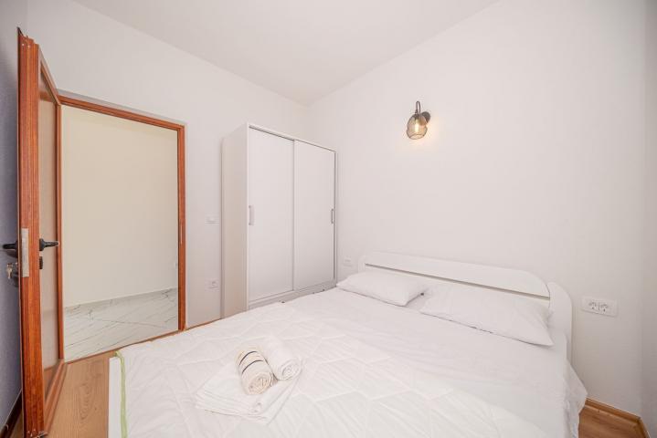 Kuća 100m2 sa prostranim placem od 1703m2 u Djurmanima, opstina Bar