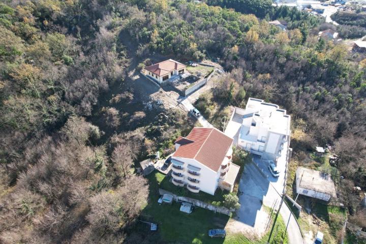 Na prodaju plac 1.250 m² u Prijevoru – Opština Budva