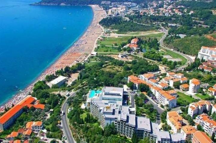 Zemljište 3650m2 na atraktivnoj lokaciji u Bečićima