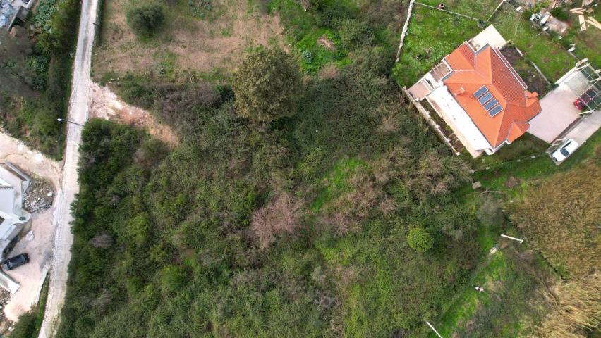 Urbanizovan plac u Tivtu sa Pogledom na More-440m2