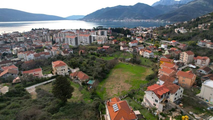 Urbanizovan plac u Tivtu sa Pogledom na More-638m2