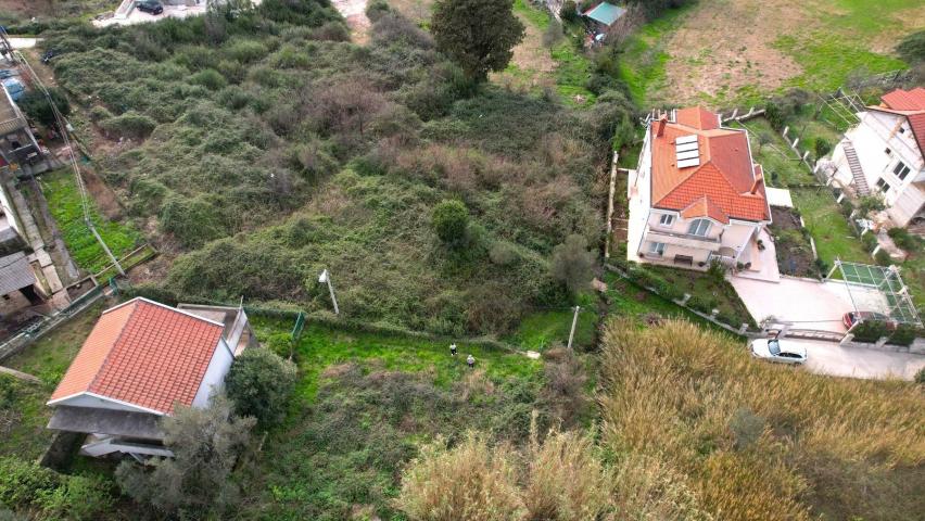 Urbanizovan plac u Tivtu sa Pogledom na More-638m2