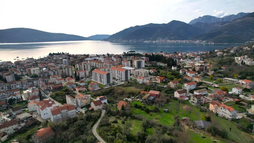 Urbanizovan plac u Tivtu sa Pogledom na More-638m2
