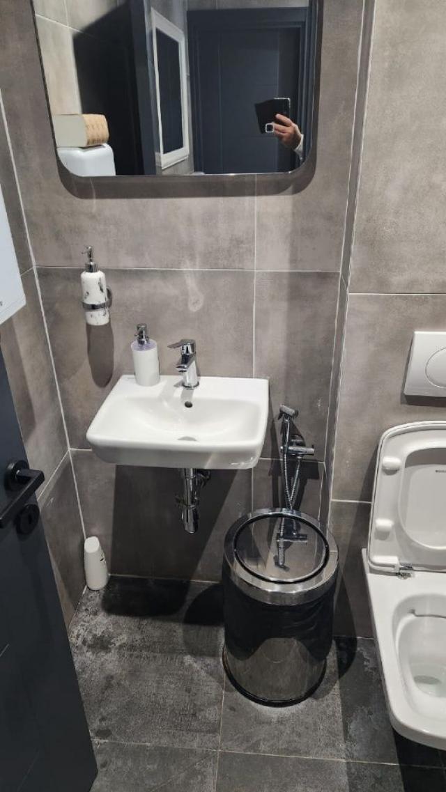 Potpuno opremljen poslovni prostor na atraktivnoj lokaciji, Susanj, Bar