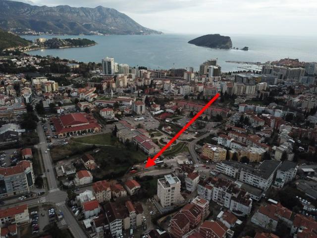 Prodaja Neurbanizovanog Placa u Srcu Budve