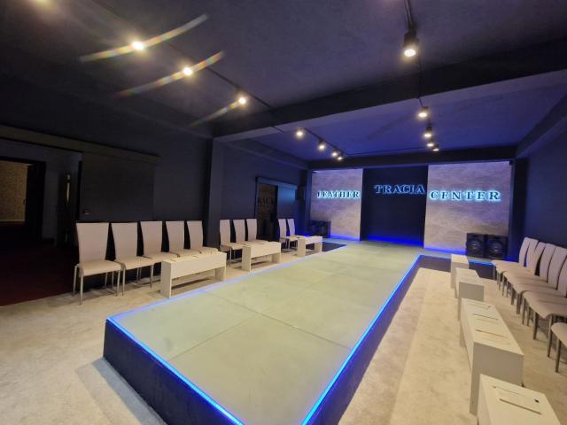 JAZ, BUDVA-Poslovni prostor 800m2