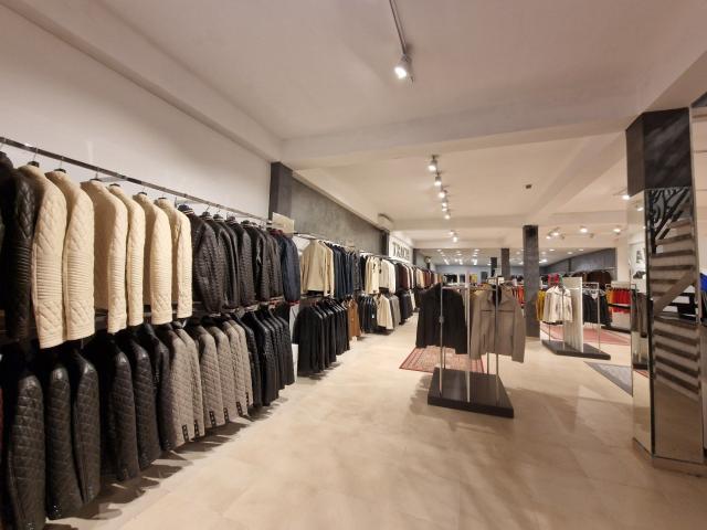 JAZ, BUDVA-Poslovni prostor 800m2