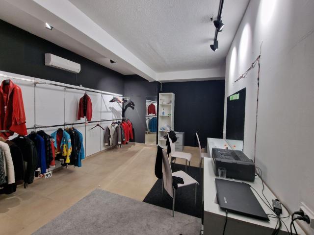 JAZ, BUDVA-Poslovni prostor 800m2