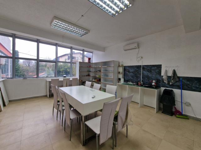 JAZ, BUDVA-Poslovni prostor 800m2