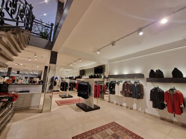 JAZ, BUDVA-Poslovni prostor 800m2