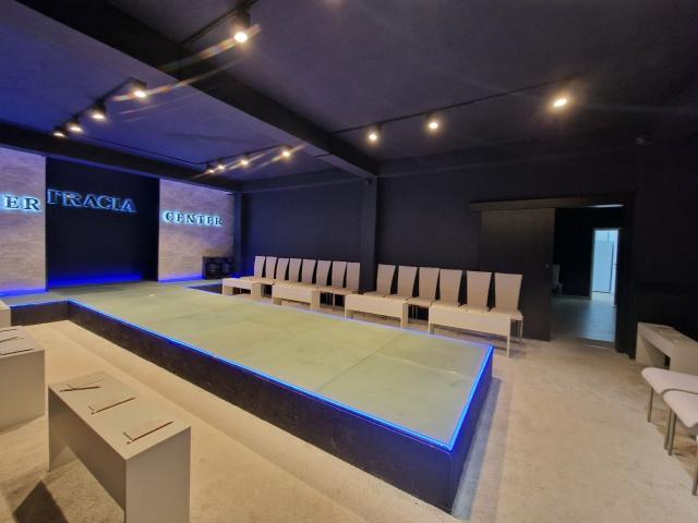 JAZ, BUDVA-Poslovni prostor 800m2