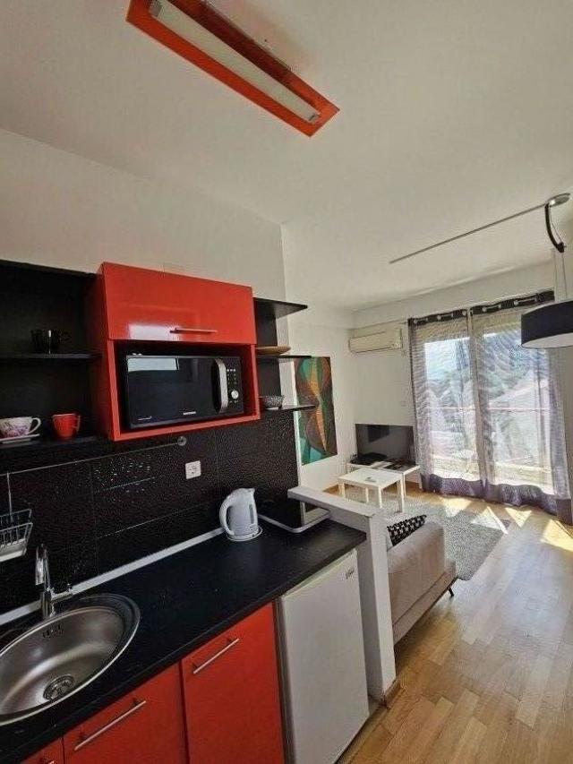 Prodaja – Budva, Gospoština, luksuzan dvosoban apartman 75 m² sa pogledom na more