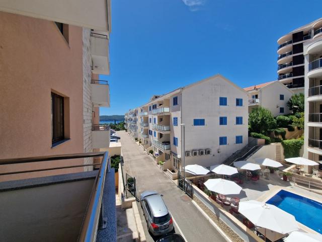 Nov dvosoban stan površine 89m2, Bečići. 