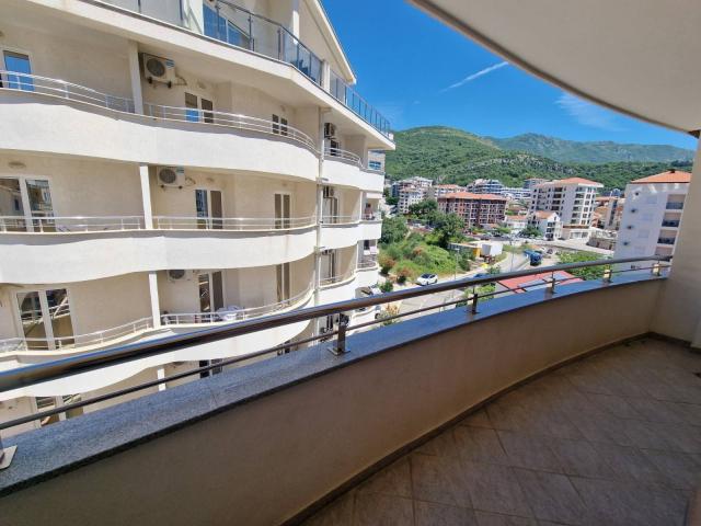 Nov dvosoban stan površine 89m2, Bečići. 