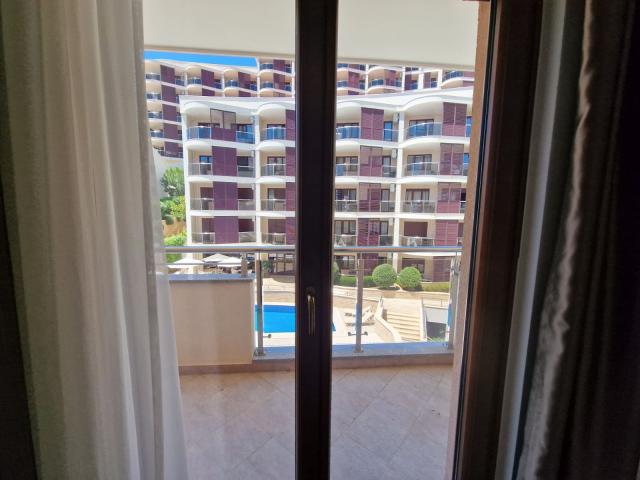 Nov dvosoban stan površine 89m2, Bečići. 