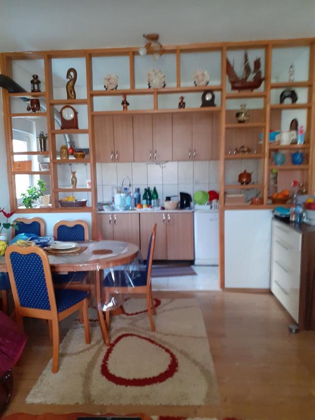 Zelenika, Herceg Novi - Prostrana Kuća 180 m² na Placu od 2000 m²