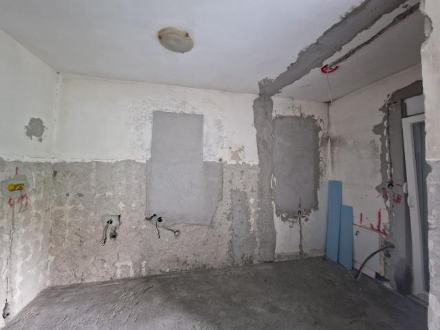 Podgorica, Zagorič-Sprat kuce 107m2