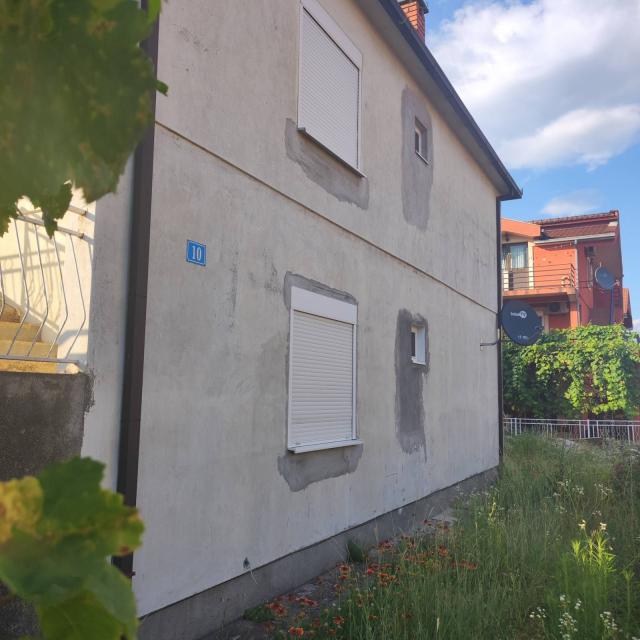 Podgorica, Zagorič-Sprat kuce 107m2
