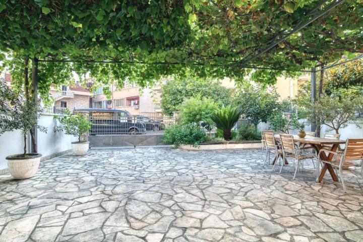 Budva, Babilonija-Mini Hotel 487 m2