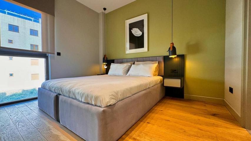 Luksuzan dvosoban stan 65m² sa garažnim mestom u Tivtu, Crna Gora - 150 metara od mora