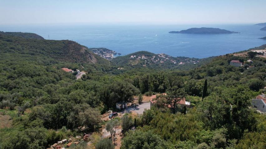 Kuljače, Budvanska Rivijera – Plac sa Panoramskim Pogledom na More 7727 m² za Izgradnju Luksuznih Vi