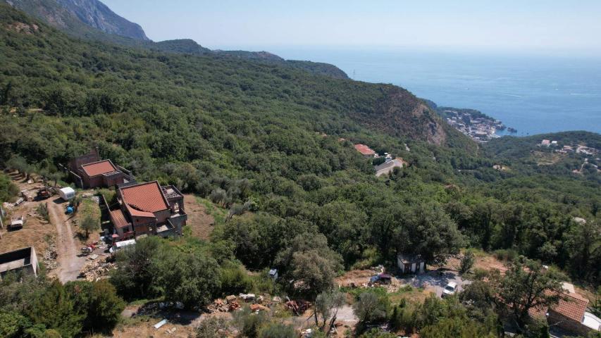Kuljače, Budvanska Rivijera – Plac sa Panoramskim Pogledom na More 7727 m² za Izgradnju Luksuznih Vi