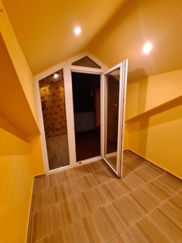 Trosoban duplex stan 110m2 u Podgorici, Zagoric (na duzi period)