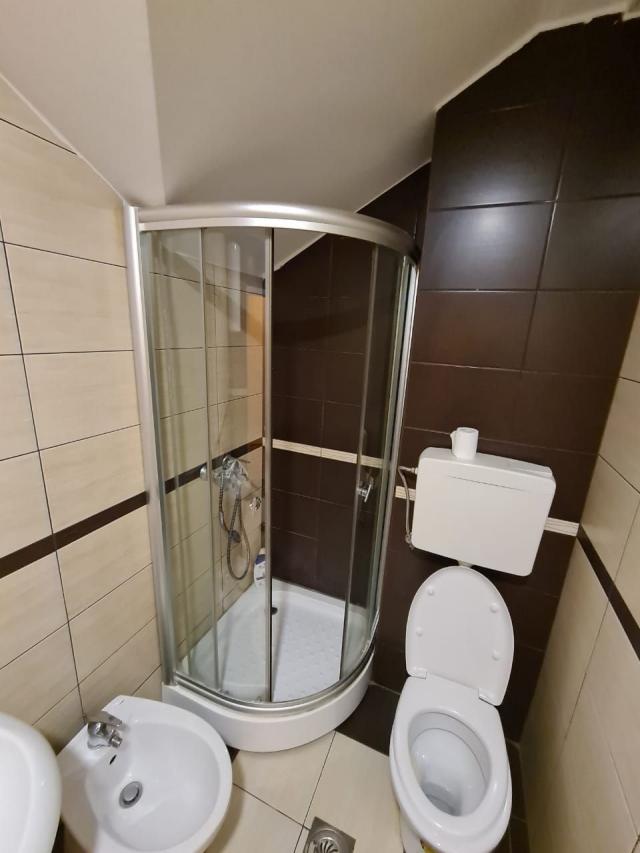Trosoban duplex stan 110m2 u Podgorici, Zagoric (na duzi period)
