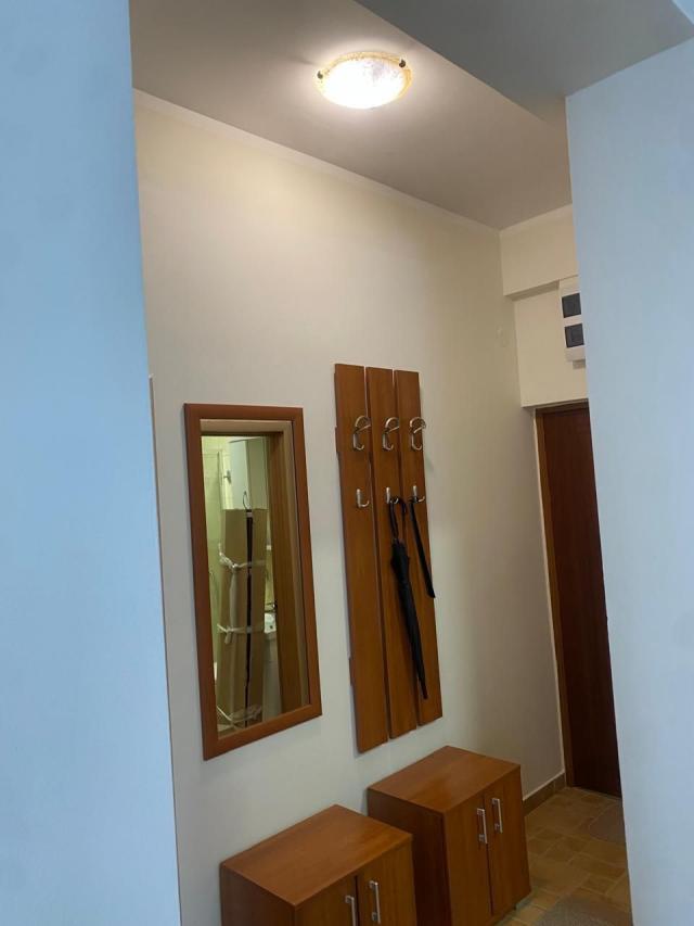 Budva, Lazi - Dvosoban stan u zgradi sa bazenom (MOGUCNOST PLACANJA U RUSIJI)
