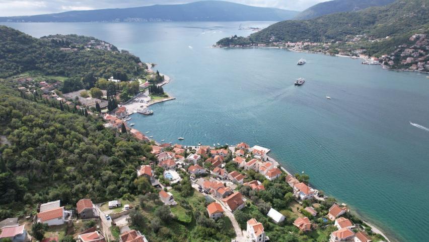 Urbanizovan Plac 2145m² u Lepetanima, Tivat – 150m od Mora, Odlicna Investicija