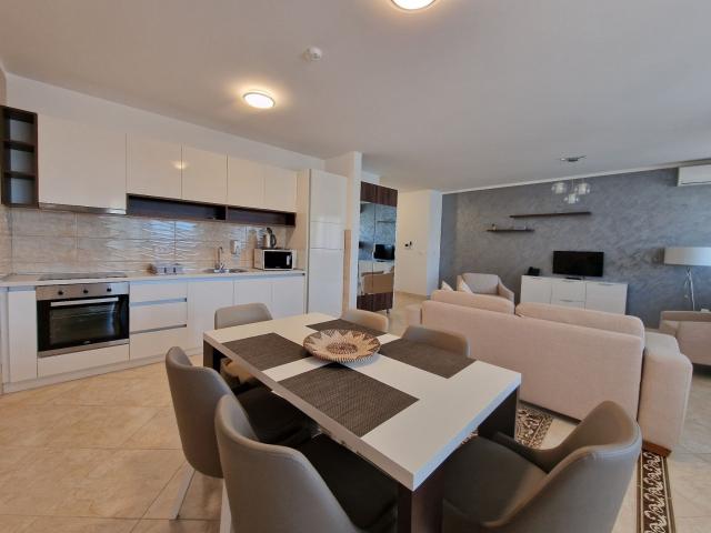 Jednosoban apartman u kompleksu Anatolia, Povrsine 90m2 (Na duzi period)