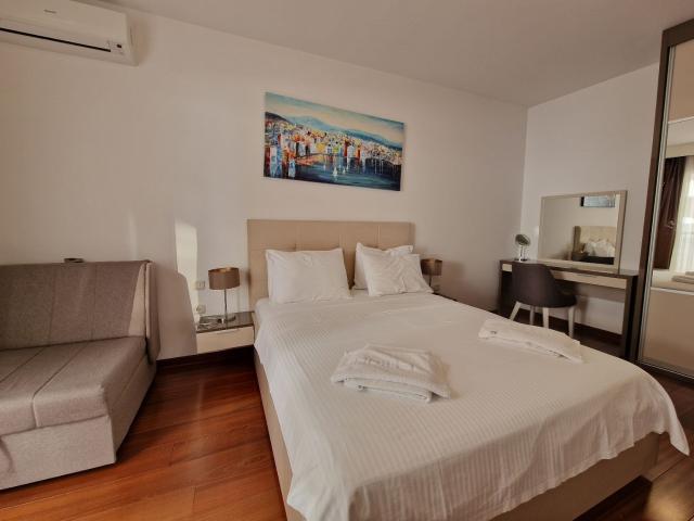 Jednosoban apartman u kompleksu Anatolia, Povrsine 90m2 (Na duzi period)