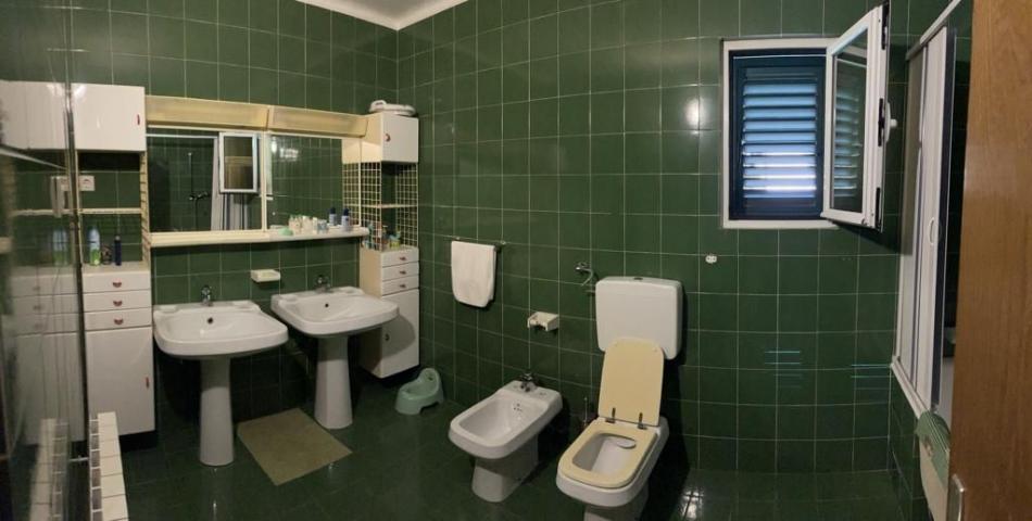 Kuća na prodaju, Kotor-naselje Dobrota