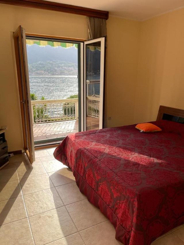 Kuća na prodaju, Kotor-naselje Dobrota